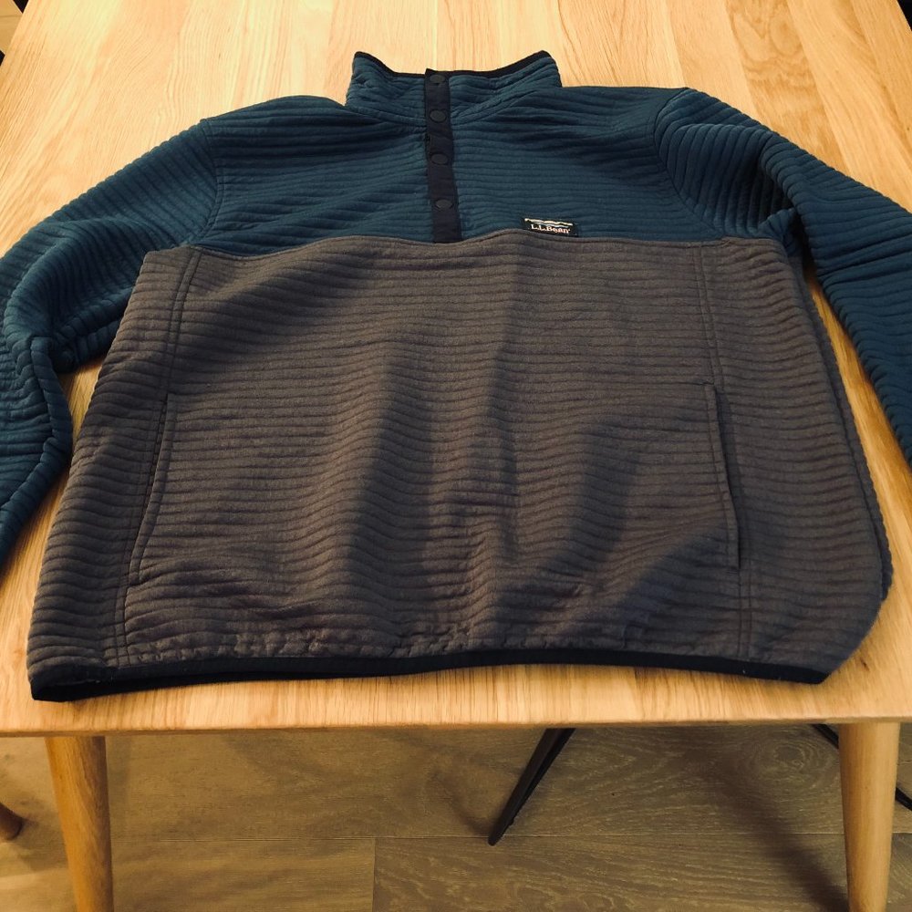 L.L. Bean Men's Airlight Pullover Colorblock -- Large